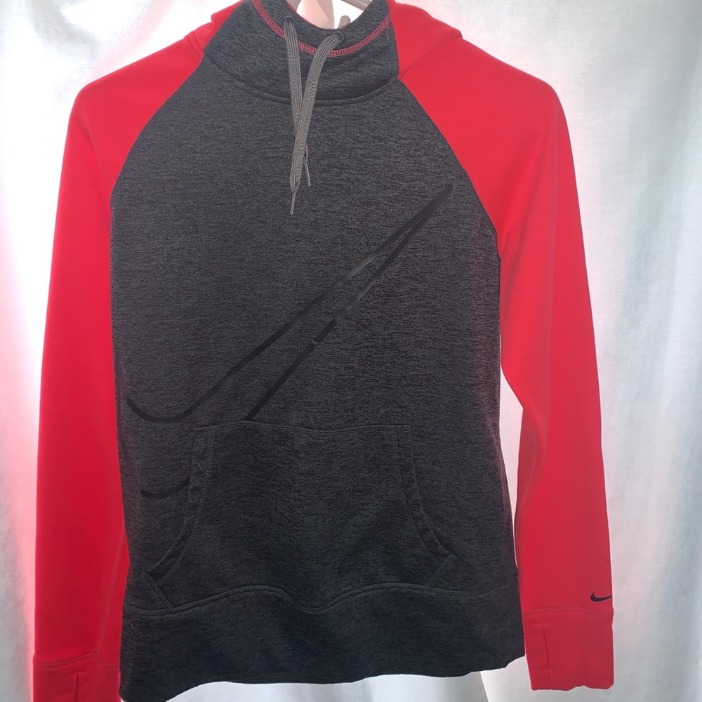Nike pullover hoodie